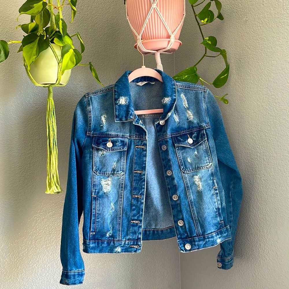Highway Jeans | Distressed Denim Jacket | Size: Medium